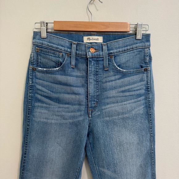 Madewell Retro Flare Jeans in Norwich Wash - Picture 5 of 10